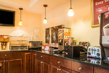 Econo Lodge Norwalk Eksteriør bilde
